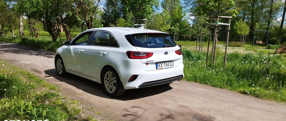 Kia Ceed cena 57000 przebieg: 150000, rok produkcji 2019 z Kraków małe 301
